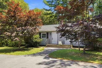 Building Photo - 289 Derry Rd