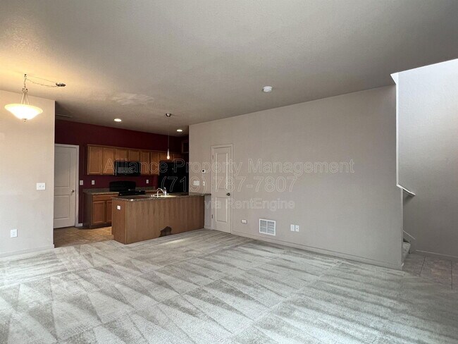 Foto del edificio - 4747 Lydia Grove