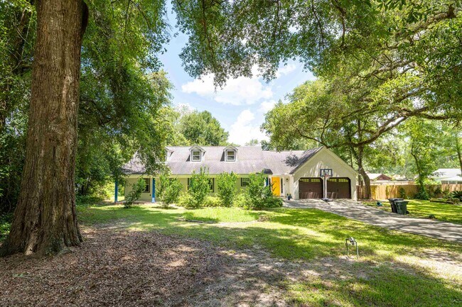 Foto del edificio - 3276 Shannon Lakes Dr N