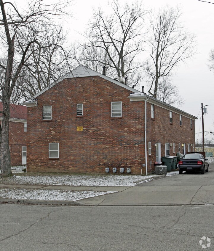 Building Photo - 1701 Kings Mill Ct