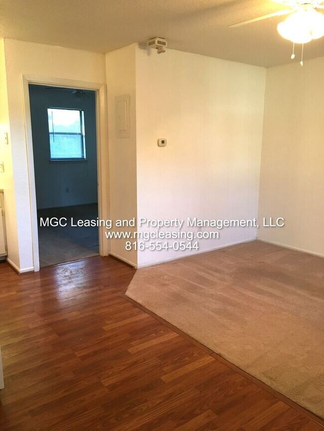 Foto del edificio - LeGrand Apartments - Downtown Lee's Summit...