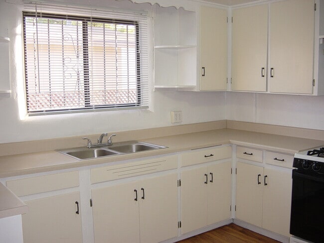 Building Photo - 1016 Goff Blvd SW