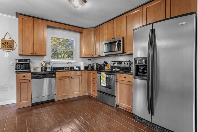 Foto del edificio - 114 Lassere Cir