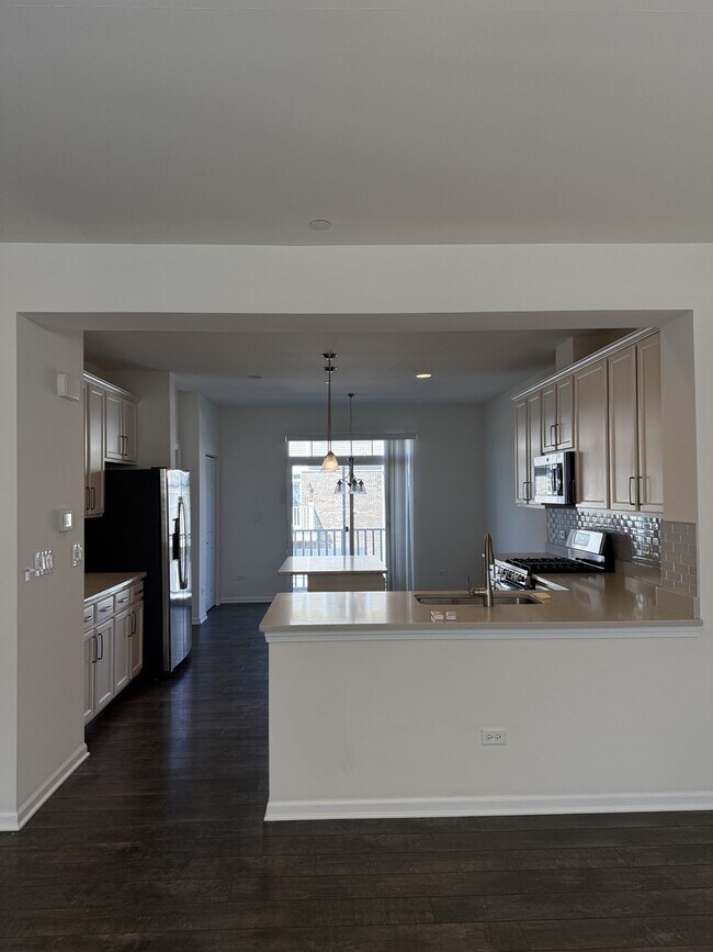 Foto del edificio - 4443 Monroe Ct