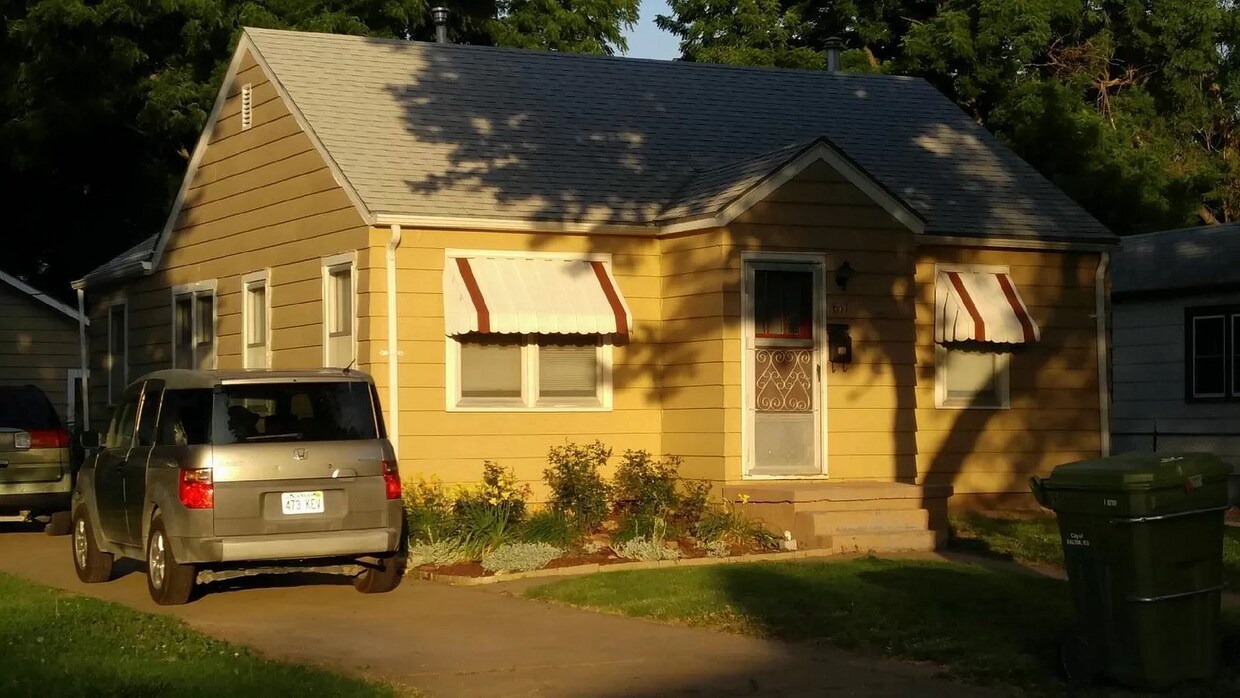 Foto principal - 617 Montrose St