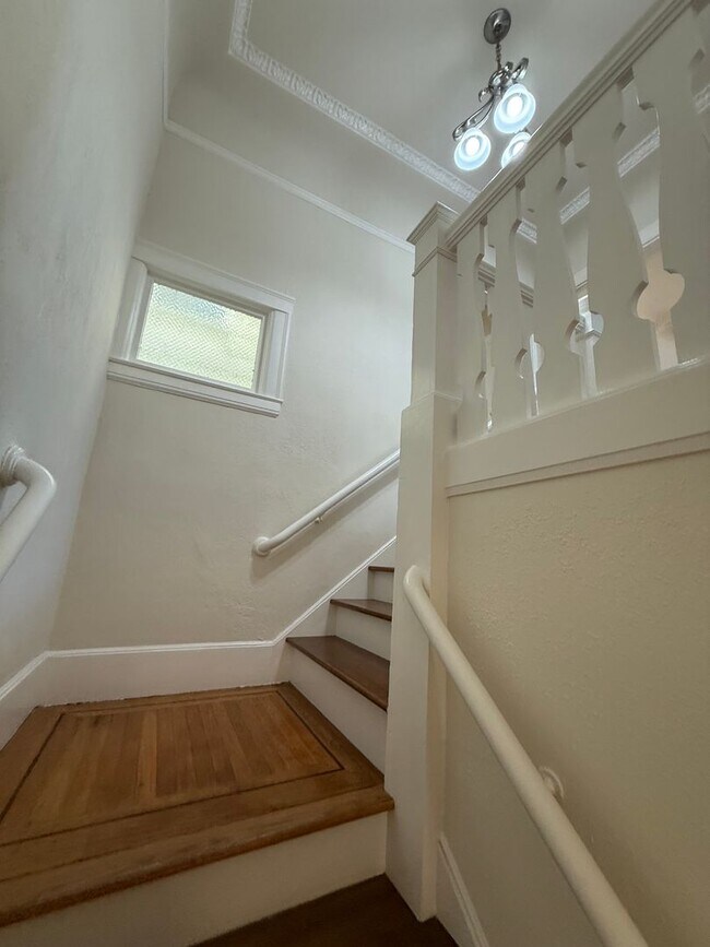 Foto del edificio - 3 Bedroom/2 Bathroom Excelsior district ch...