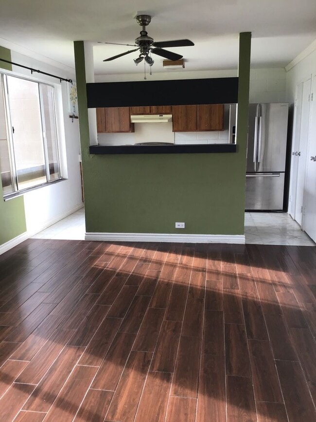 Building Photo - 92-1148-1148 Panana St