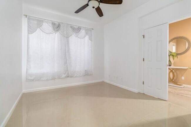 Foto del edificio - 185 Wading Bird Cir SW