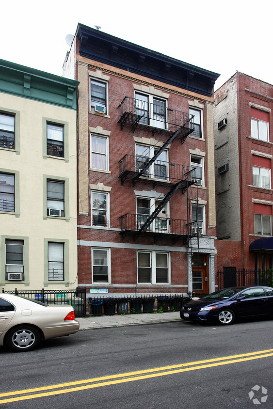 Building Photo - 273 20th St