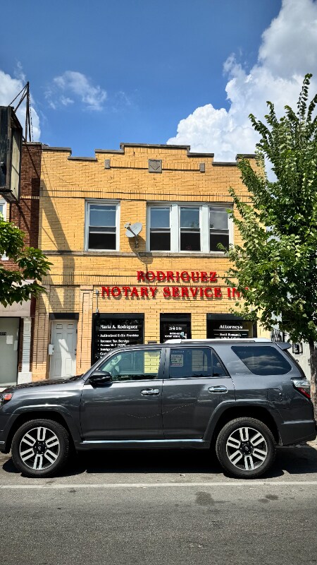 Primary Photo - 5416 W Fullerton Ave