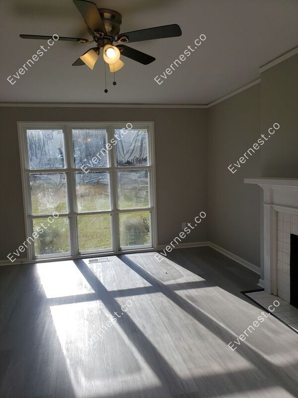 Building Photo - 4806 Woodmont Dr