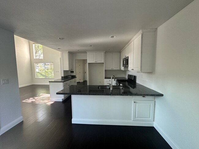 Building Photo - 11501 Treeline Pl
