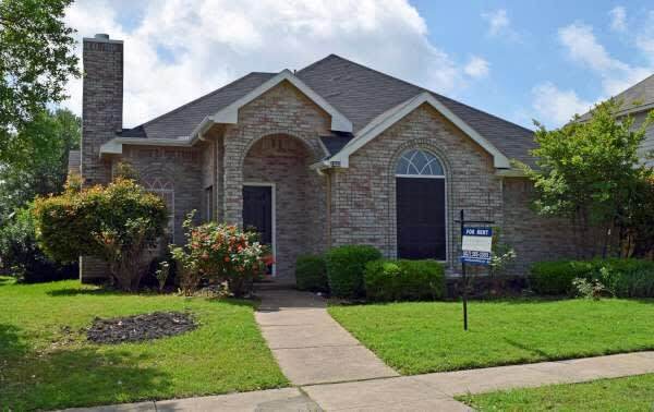 Building Photo - 1430 Springwood Dr
