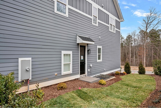 Building Photo - 805 Naples Dr