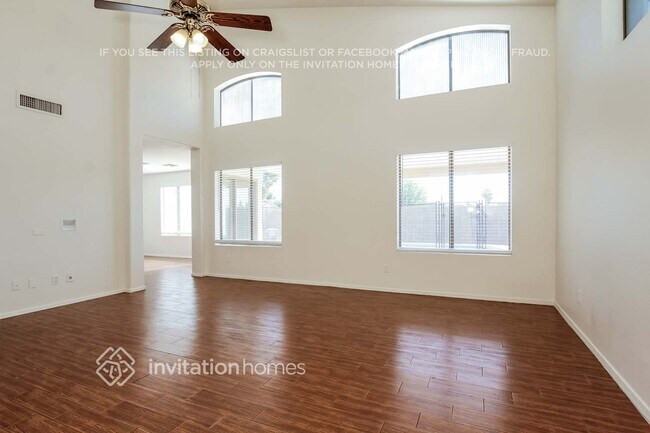 Foto del edificio - 8255 W Willow Ave