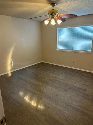 Building Photo - 1613 Whiteoak Dr