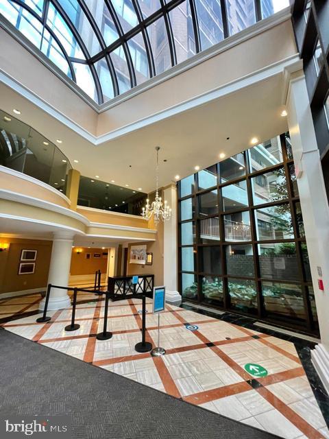 Foto del edificio - 10101 Grosvenor Pl