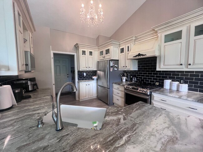Building Photo - Beautiful 4 bedroom home in Caledonia