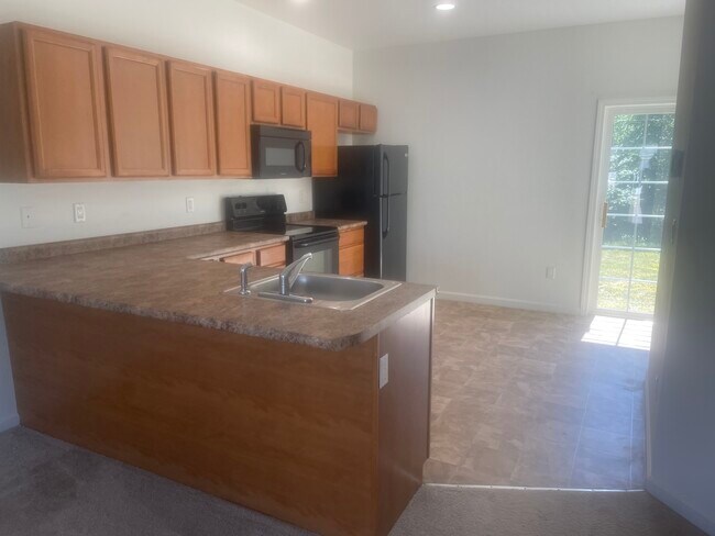 Building Photo - 91 Trinity Cir