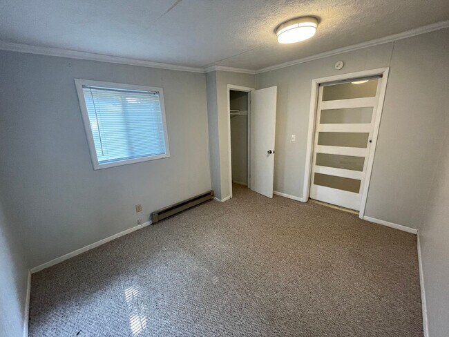 Building Photo - 166 E Stadium Ave