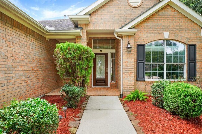 Foto del edificio - 26319 Sundown Cove Ln