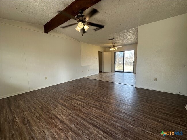 Foto del edificio - 2905 Persimmon Dr