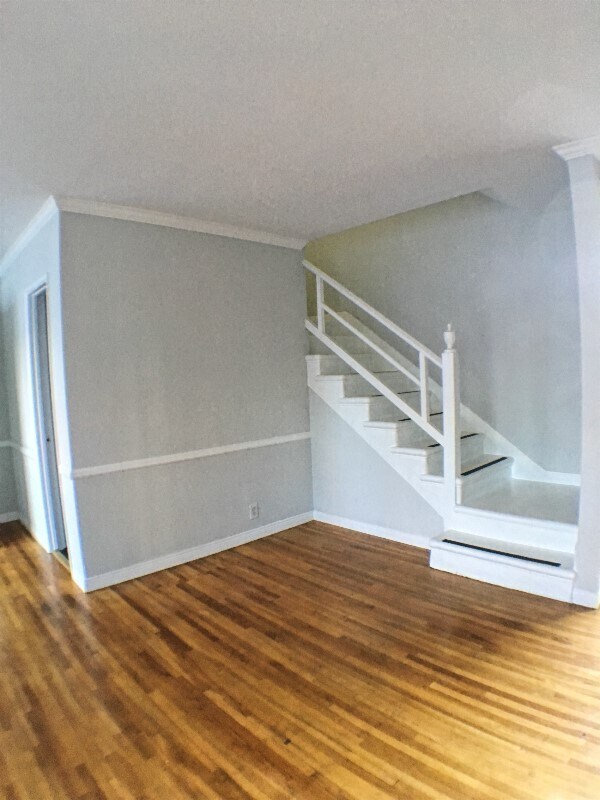 Foto del edificio - 5848 Woodman Ave
