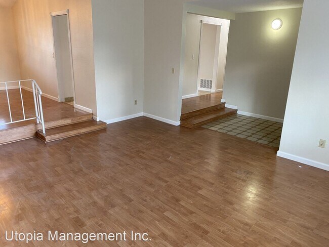 Building Photo - 4 br, 2 bath House - 2939 Chauncy Circle