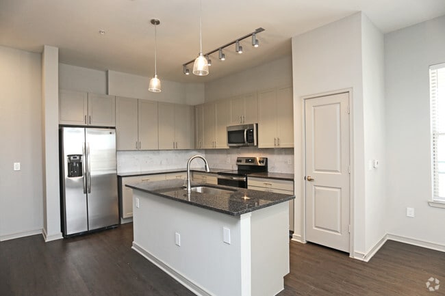 1HAB, 1BA - 975SF - A4 - COCINA - Eastshore on Lake Carolyn