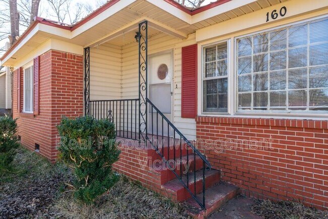 Foto del edificio - 160 Wilson Dr