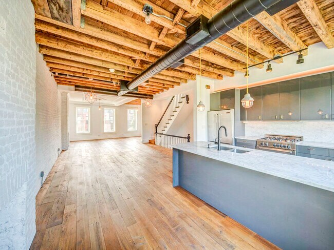 Parlor: Open Plan - 607 Hancock St