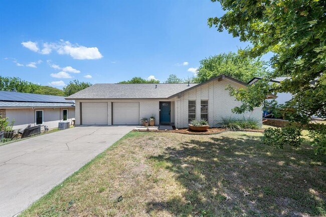 Building Photo - 9505 Quail Ct