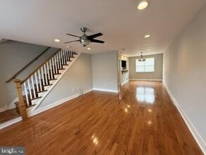 Building Photo - 6860 Radbourne Rd