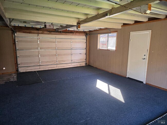 Foto del edificio - 127 Casswall St