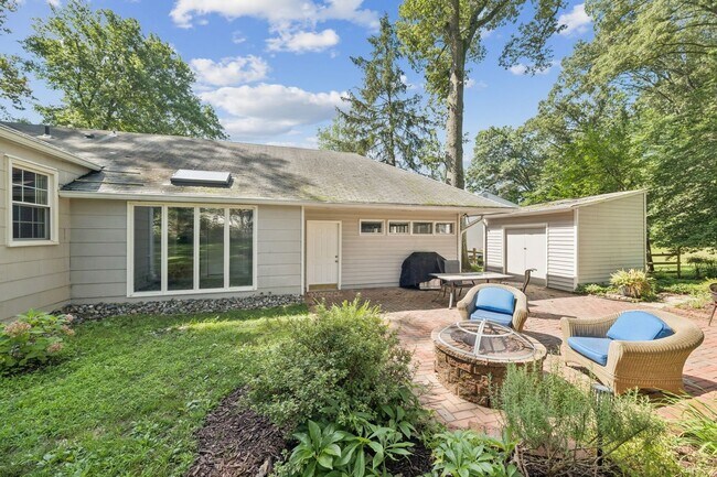 Foto del edificio - Updated 3BR/2BA Home on Quiet Cul-de-Sac |...