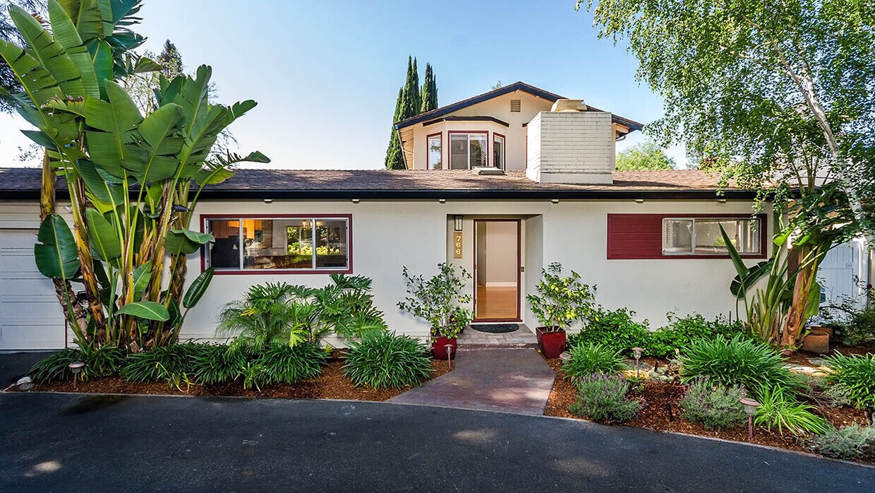 Foto principal - 766 Canyon Rd