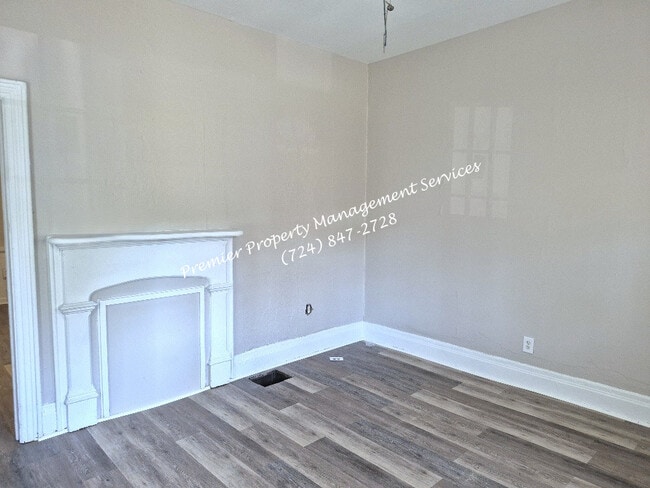 Building Photo - 1521 4th Ave