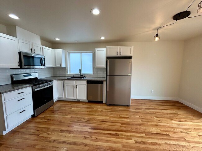 Foto del edificio - 2166 Wildflower Way