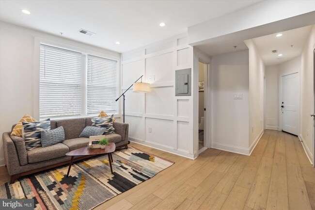 Foto del edificio - 200 Hamilton St NW