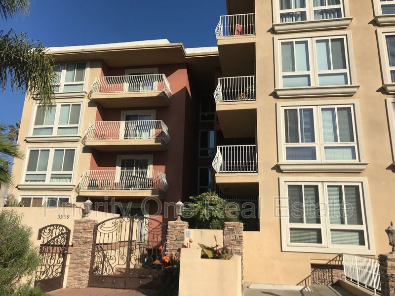 Primary Photo - 3939 Illinois St 2D