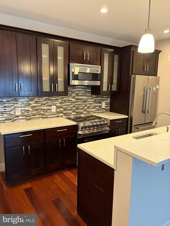 Foto del edificio - 4004 Edmunds St NW