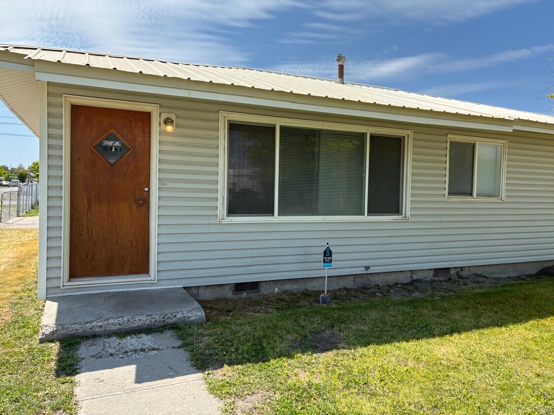 Foto principal - 658 Oriental Ave