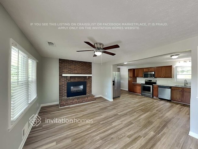 Building Photo - 5847 Meadow View Ln