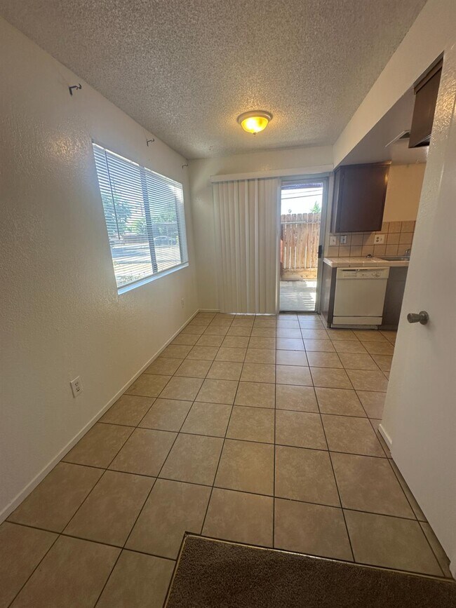 Foto del edificio - 1020 Jefferson Ave