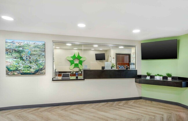 Foto del edificio - Furnished Studio-Long Island - Melville