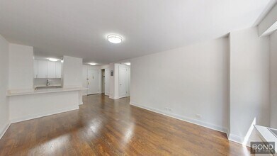 Building Photo - 145 E 16th St