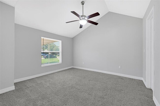 Building Photo - 7523 Azalea St