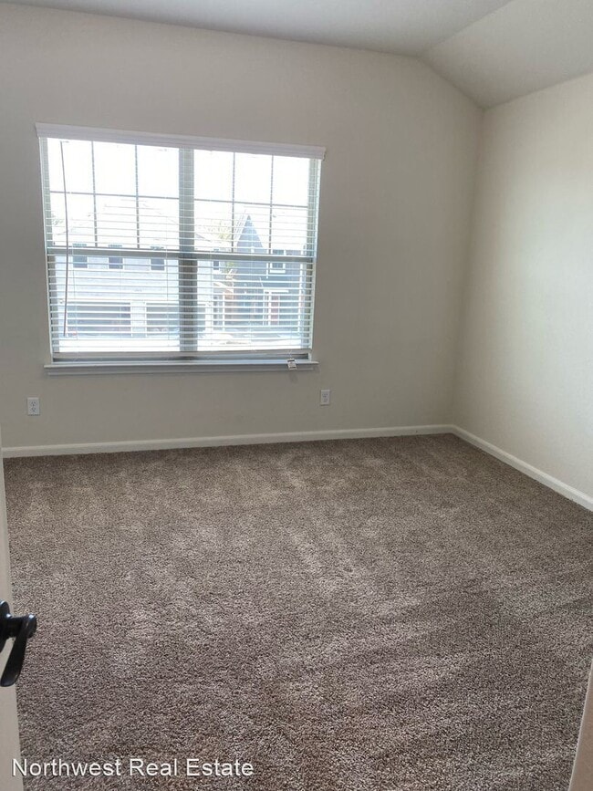 Building Photo - 3 br, 2.5 bath House - 10309 Lynwood Villa...