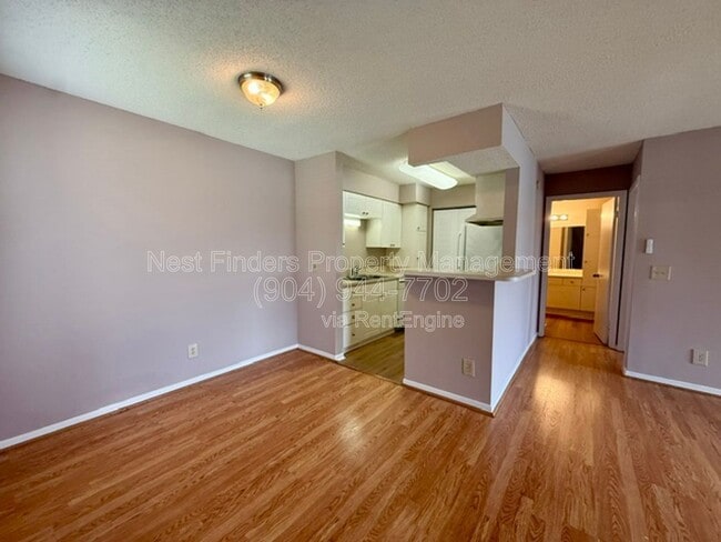 Building Photo - 10200 Belle Rive Blvd
