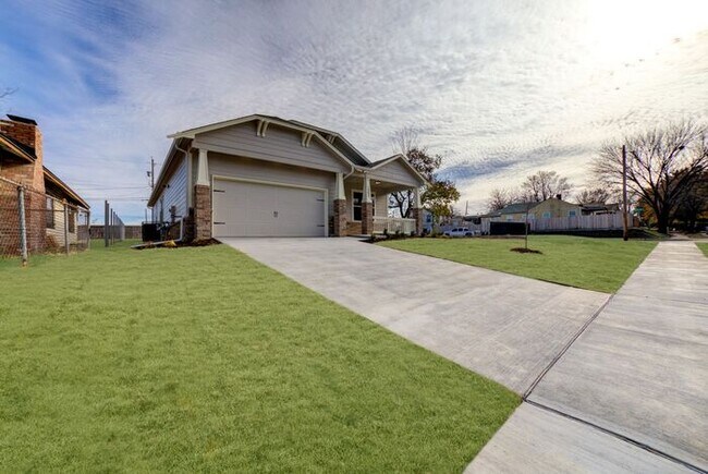 Foto del edificio - MOVE IN SPECIAL!